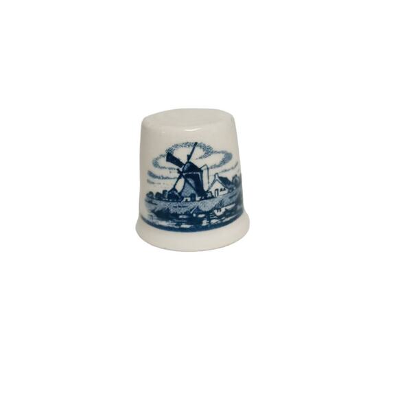 Vintage Delft Blue Porcelain Thimble Windmill Holland Farmhouse Country Dutch - Picture 10 of 16